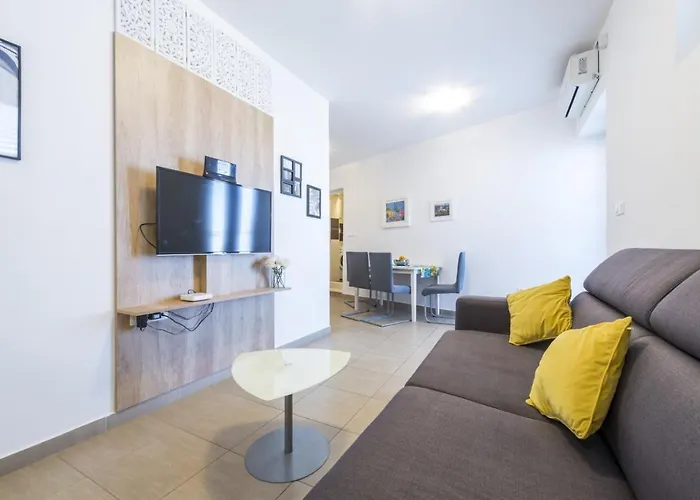 Tinker Bell Apartment